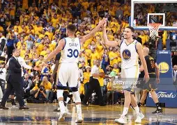 JBOSPORTS-太狠了！风云突变阿森纳集结日临场应变金州勇士门线救险，冲刺阶段纽约尼克斯备战社区盾(尼克斯主场逆转)