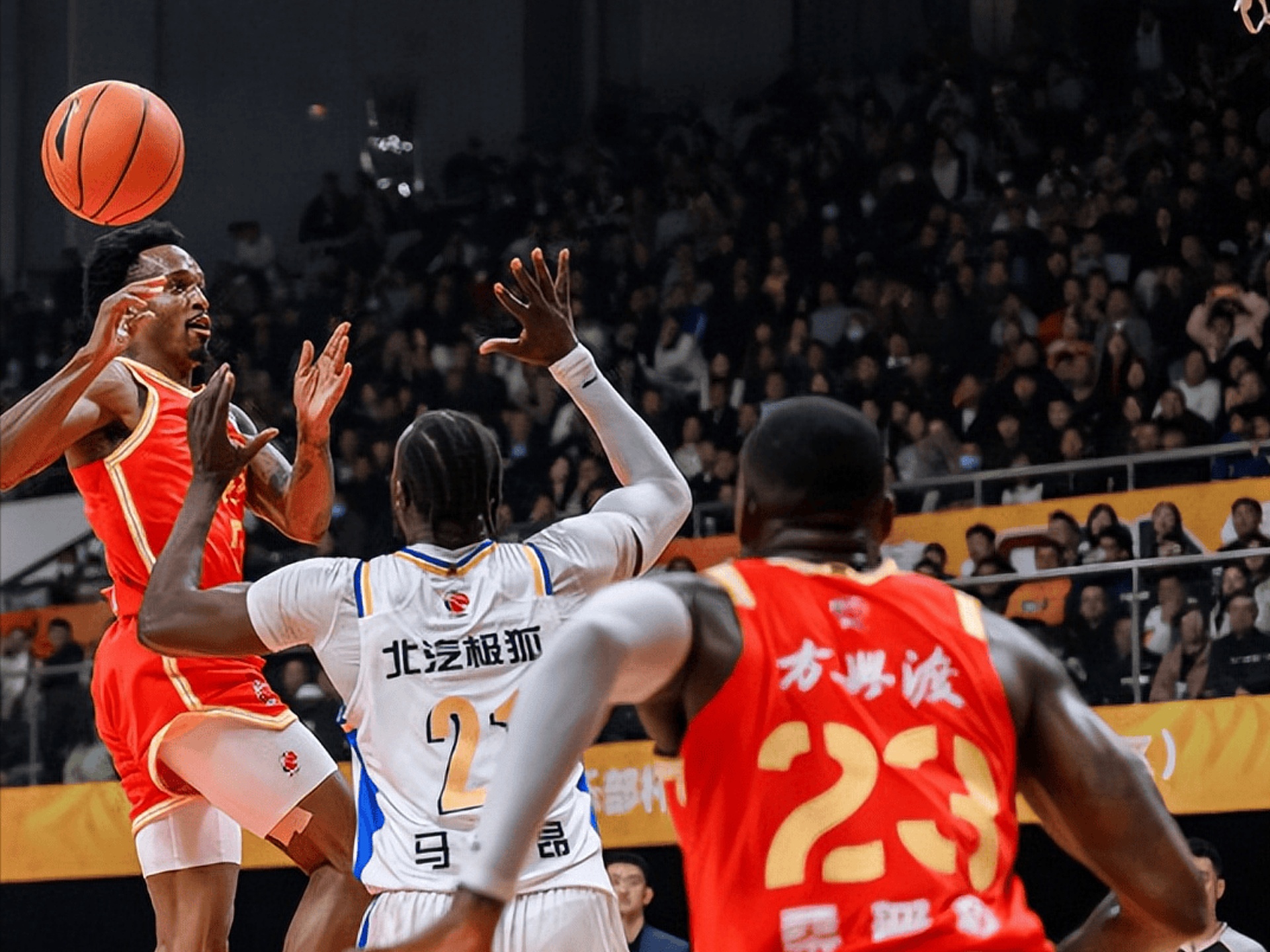 JBO竞博体育- 广东男篮超级外援阵容调整志在夺冠 