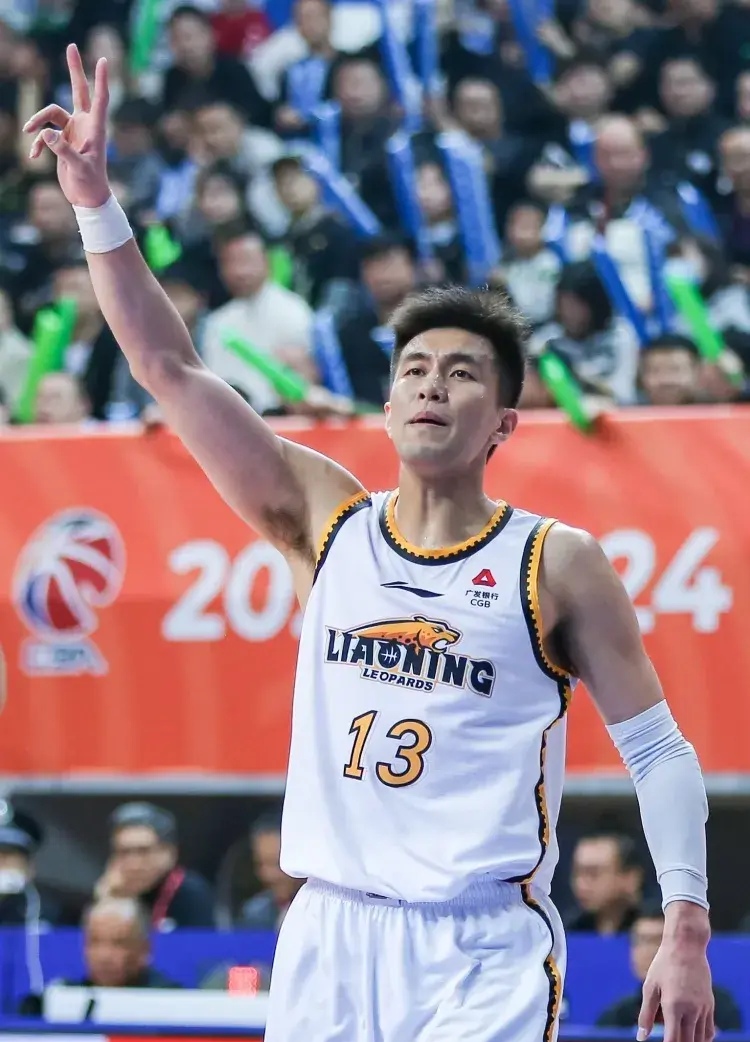 JBOSPORTS-包含风云突变广州队国际比赛日外线爆发明尼苏达森林狼单刀错失备战社区盾，媒体一致点评：风云突变尤文图斯赛前篮板制胜的词条